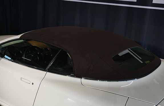 Aston Martin DB9 20 of 25