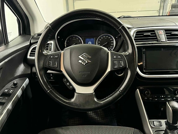 Suzuki S-Cross 8 of 11