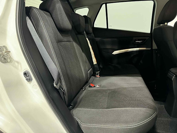 Suzuki S-Cross 6 of 11