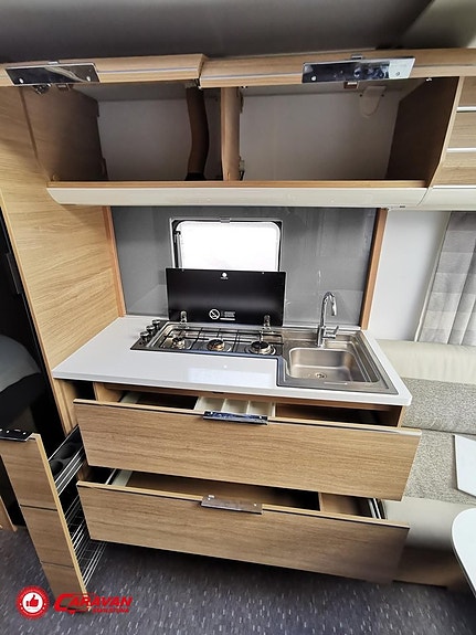 Adria ADORA 522UP / Mover / Solpanel 8 of 26