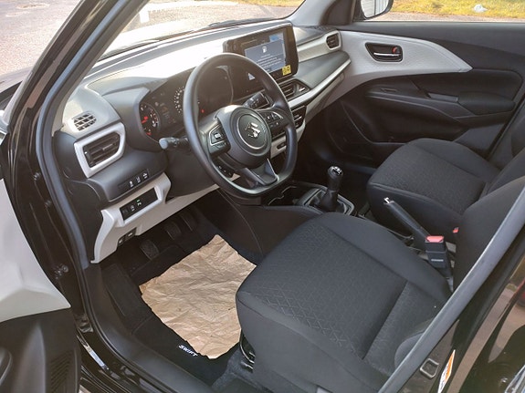 Suzuki Swift 5 of 5