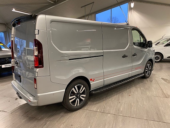 Renault Trafic 5 of 5