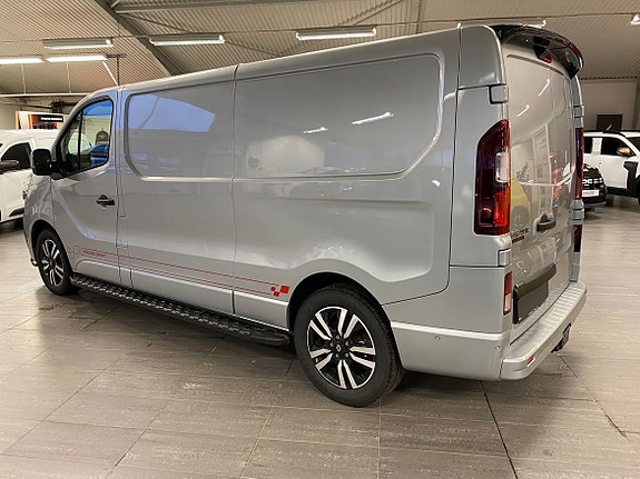 Renault Trafic 3 of 5