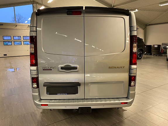 Renault Trafic 4 of 5