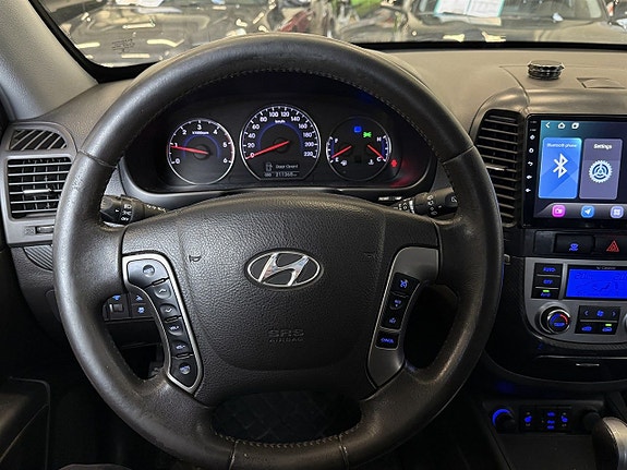Hyundai Santa Fe 20 of 27