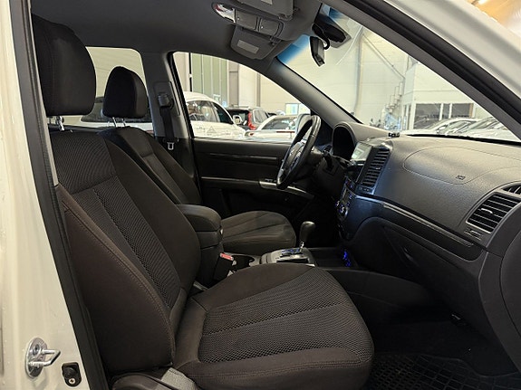 Hyundai Santa Fe 9 of 27