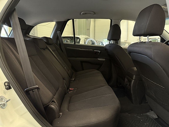 Hyundai Santa Fe 10 of 27