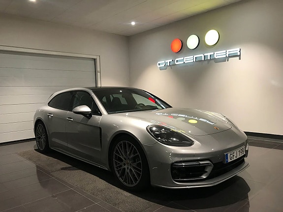 Porsche Panamera 4