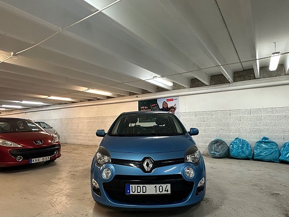 Renault Twingo 2 of 5