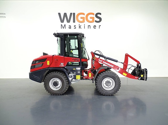 Yanmar V80-5 / Airco / UFO Skevfäste Trima / 36km/t 2 of 7