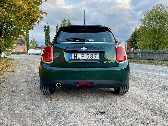 MINI Cooper 5 of 5