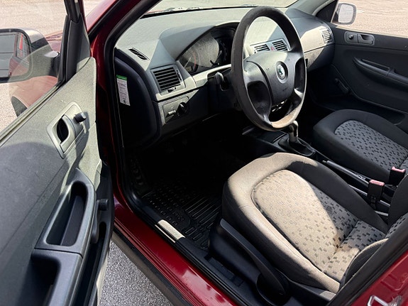 Skoda Fabia 7 of 12