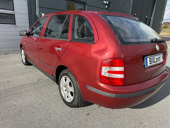 Skoda Fabia 5 of 12