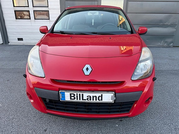Renault Clio 2 of 5