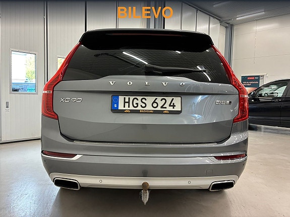 Volvo XC90 4 of 29