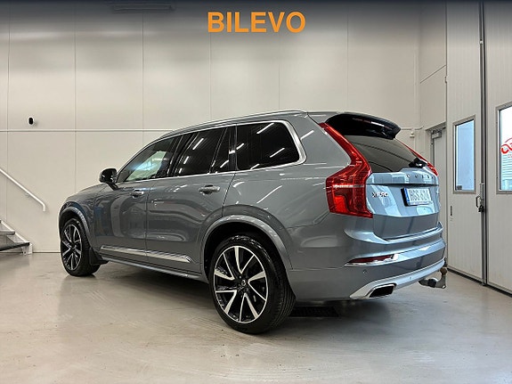 Volvo XC90 5 of 29
