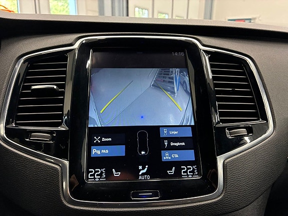 Volvo XC90 19 of 29