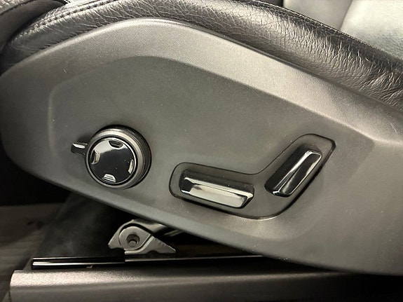 Volvo XC90 12 of 29