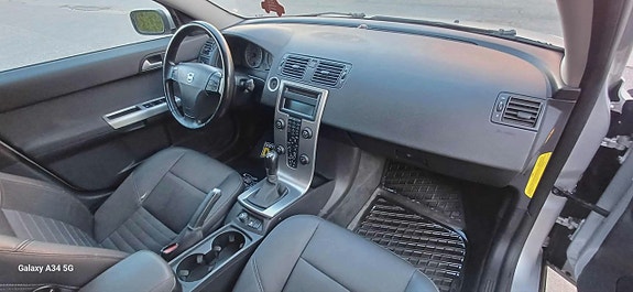 Volvo V50 15 of 17