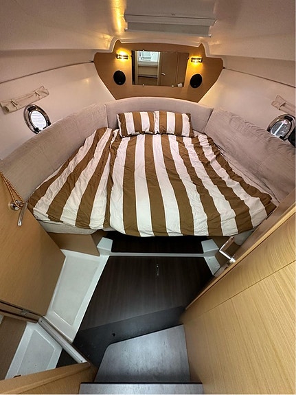 Höstpris - sänkt 50 tkr - Beneteau Monte Carlo 27 , Volvo Penta 5.7 GXi, 320 hk 6 of 11
