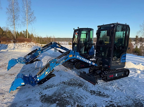 Minigrävare 1800 KG Nya Rippa R18 PRO + Redskapspaket