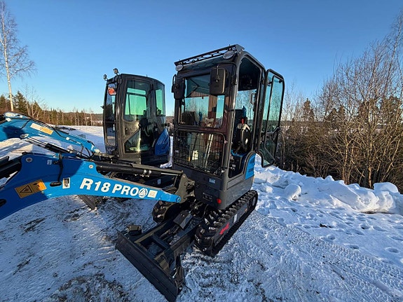 Minigrävare 1800 KG Nya Rippa R18 PRO + Redskapspaket 2 of 5