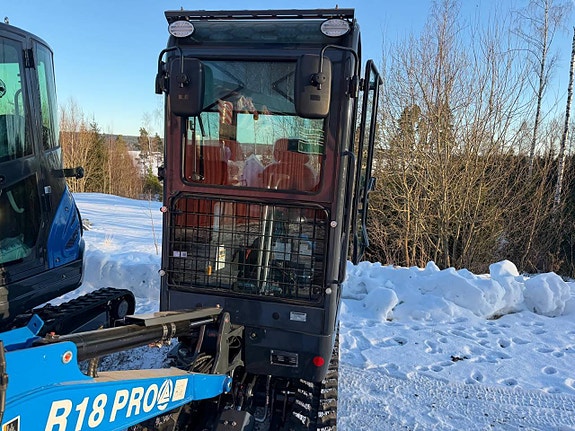 Minigrävare 1800 KG Nya Rippa R18 PRO + Redskapspaket 3 of 5