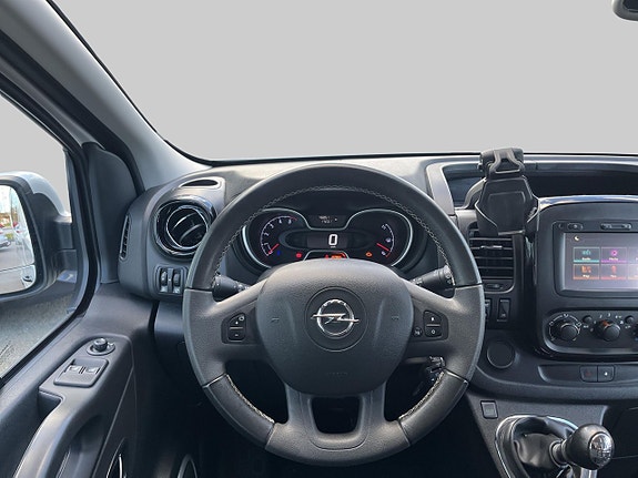 Opel Vivaro 7 of 10