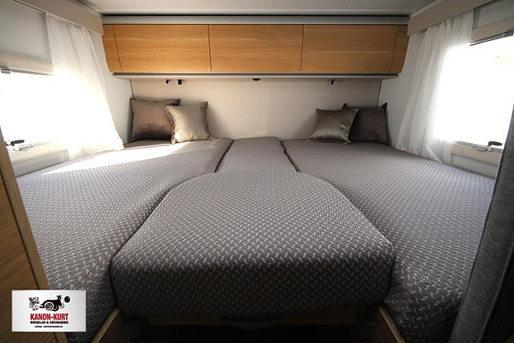 Adria Coral XL 660 SL 11 of 23
