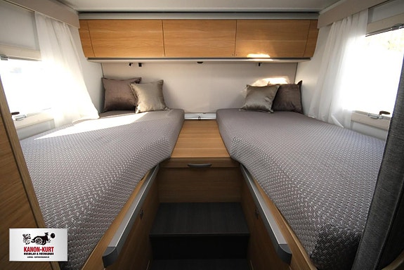 Adria Coral XL 660 SL 9 of 23