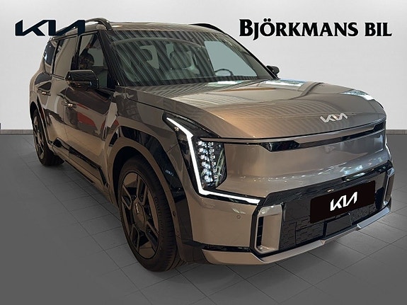 Kia EV9 3 of 13