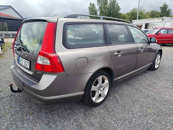 Volvo V70 28 of 30