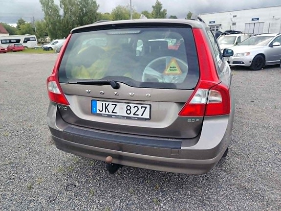 Volvo V70 30 of 30