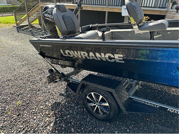 Powerboat 420 Tiller - nyckelfärdig 3 of 12
