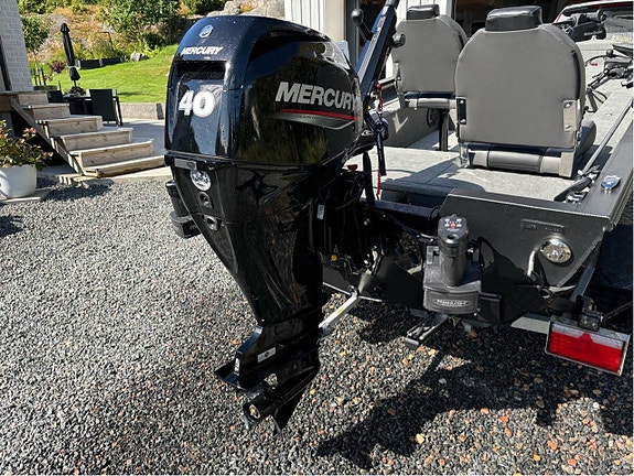 Powerboat 420 Tiller - nyckelfärdig 2 of 12
