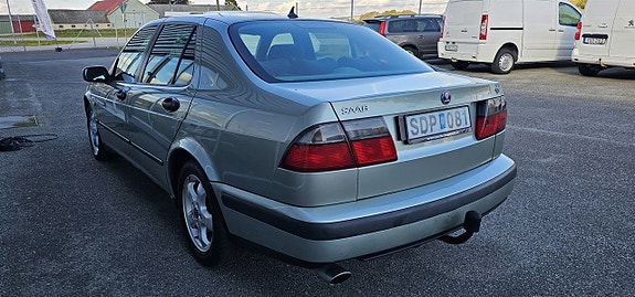 Saab 9-5 8 of 19