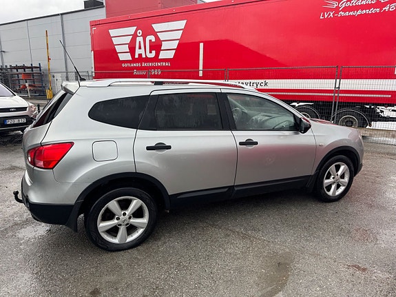 Nissan Qashqai+2 4 of 5
