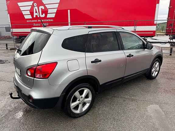 Nissan Qashqai+2 5 of 5