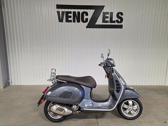 Vespa GTS