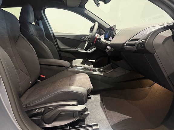BMW M135i 14 of 17