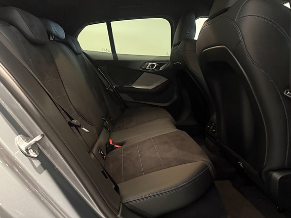 BMW M135i 13 of 17
