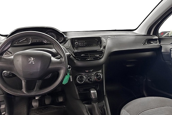 Peugeot 208 9 of 10