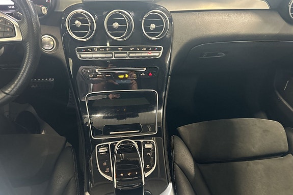 Mercedes-Benz GLC350 e 9 of 24