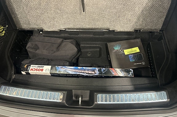 Mercedes-Benz GLC350 e 15 of 24