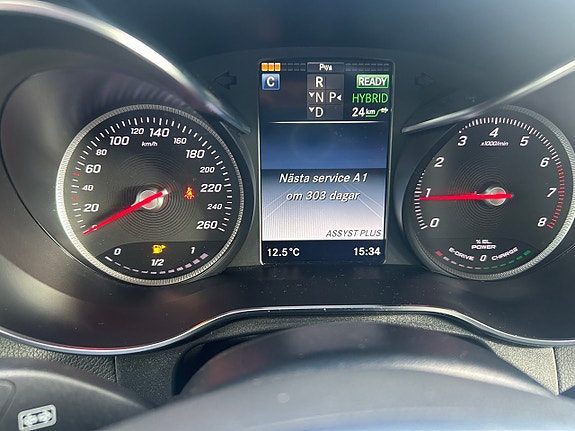 Mercedes-Benz GLC350 e 22 of 24