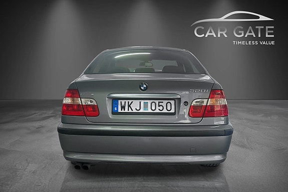 BMW 320 4 of 13