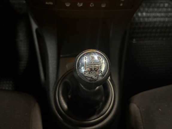 Citroen C4 9 of 12