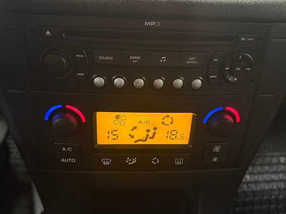 Citroen C4 11 of 12