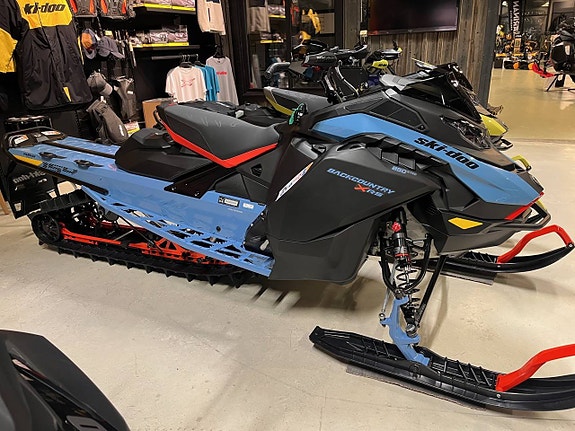 Backcountry X-RS 850 E-TEC 154in 64mm 10.25" Display -26 5 of 7