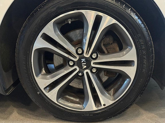 Kia Optima 9 of 21